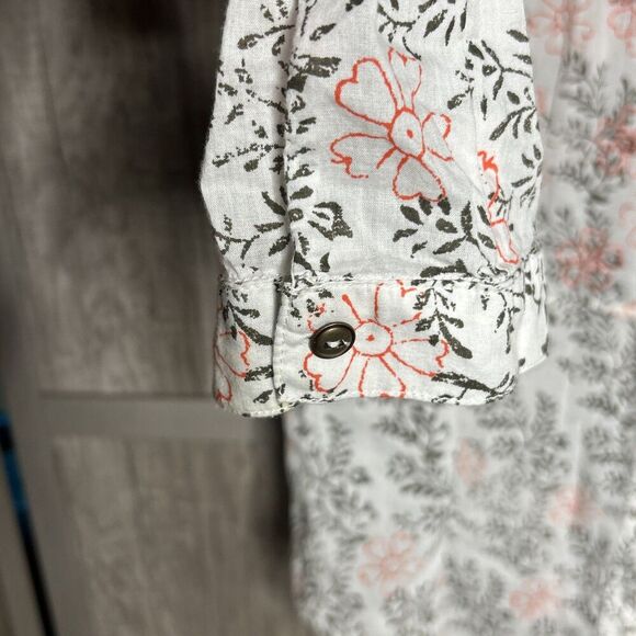 Anthropologie Button Up Shirt Embroidered Floral Lightweight Oversized M/L - Picture 2 of 8